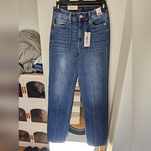 Judy Blue straight to the heart straight jeans